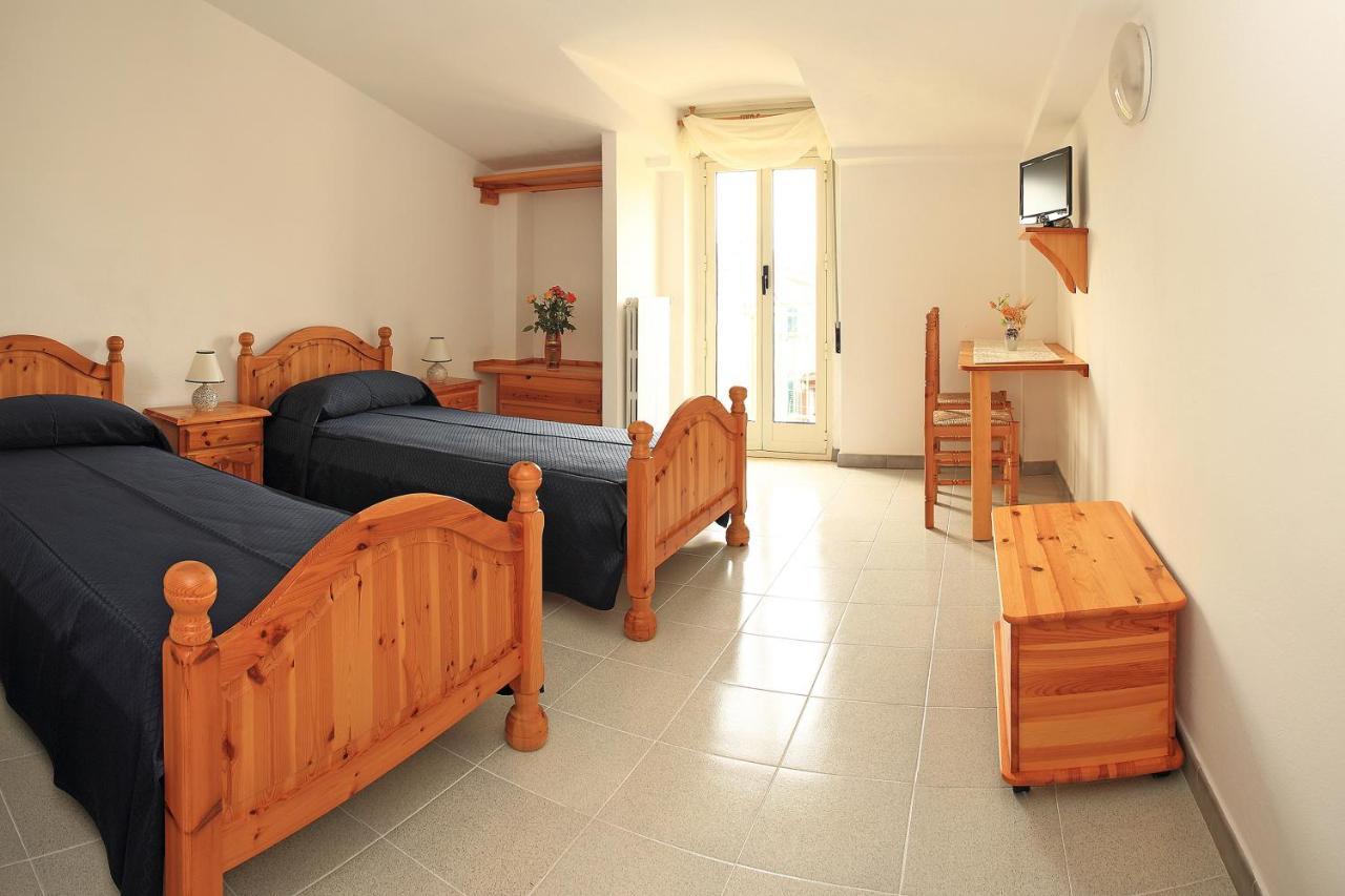 Hotel Dori D'Oro Orosei Exterior photo